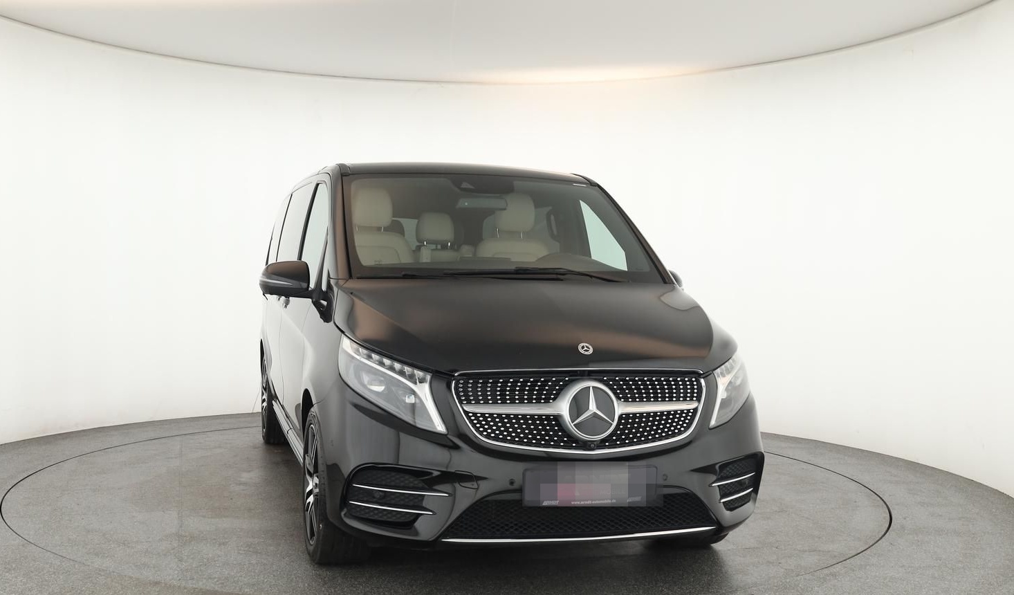 Mercedes-Benz V 300 d 4M lang Avantgarde AMG 8 Pano Nav BM 360 foto 18