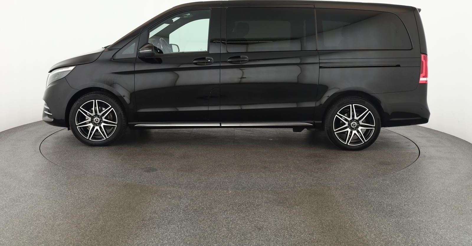 Mercedes-Benz V 300 d 4M lang Avantgarde AMG 8 Pano Nav BM 360 foto 25