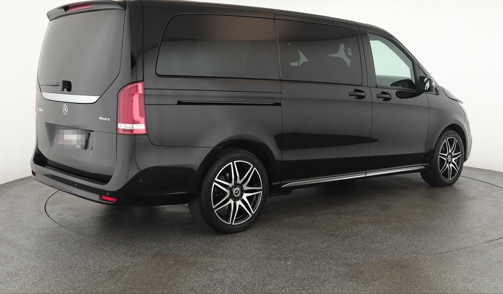 Mercedes-Benz V 300 d 4M lang Avantgarde AMG 8 Pano Nav BM 360 foto 4