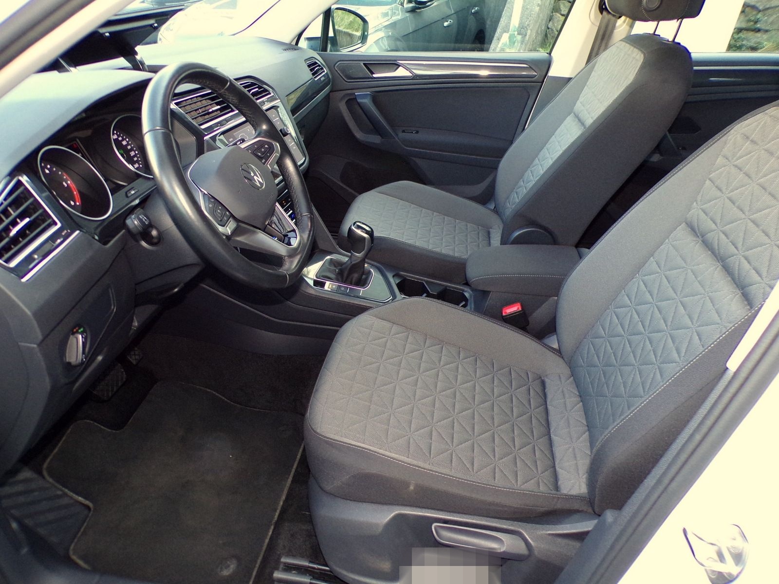 Volkswagen TIGUAN 2.0 TDI DSG LIFE / NAVI+LED'S+AHK+KAMERA foto 12