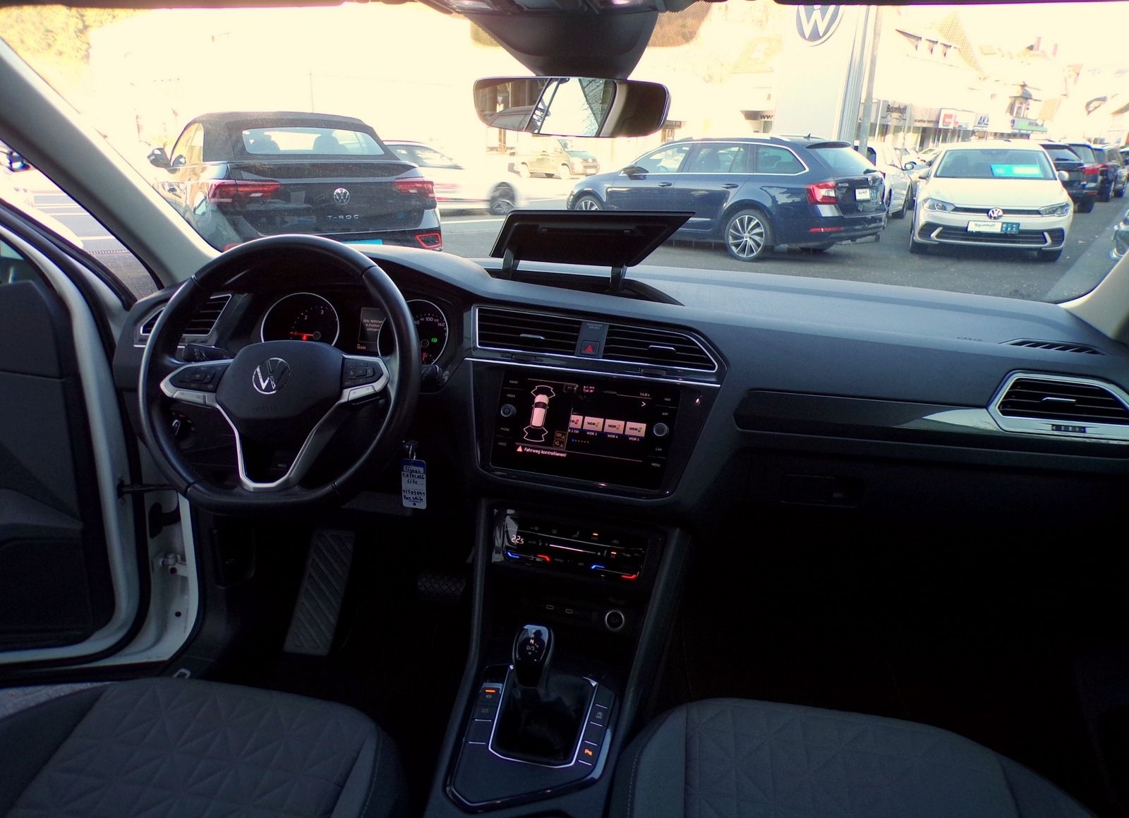 Volkswagen TIGUAN 2.0 TDI DSG LIFE / NAVI+LED'S+AHK+KAMERA foto 14