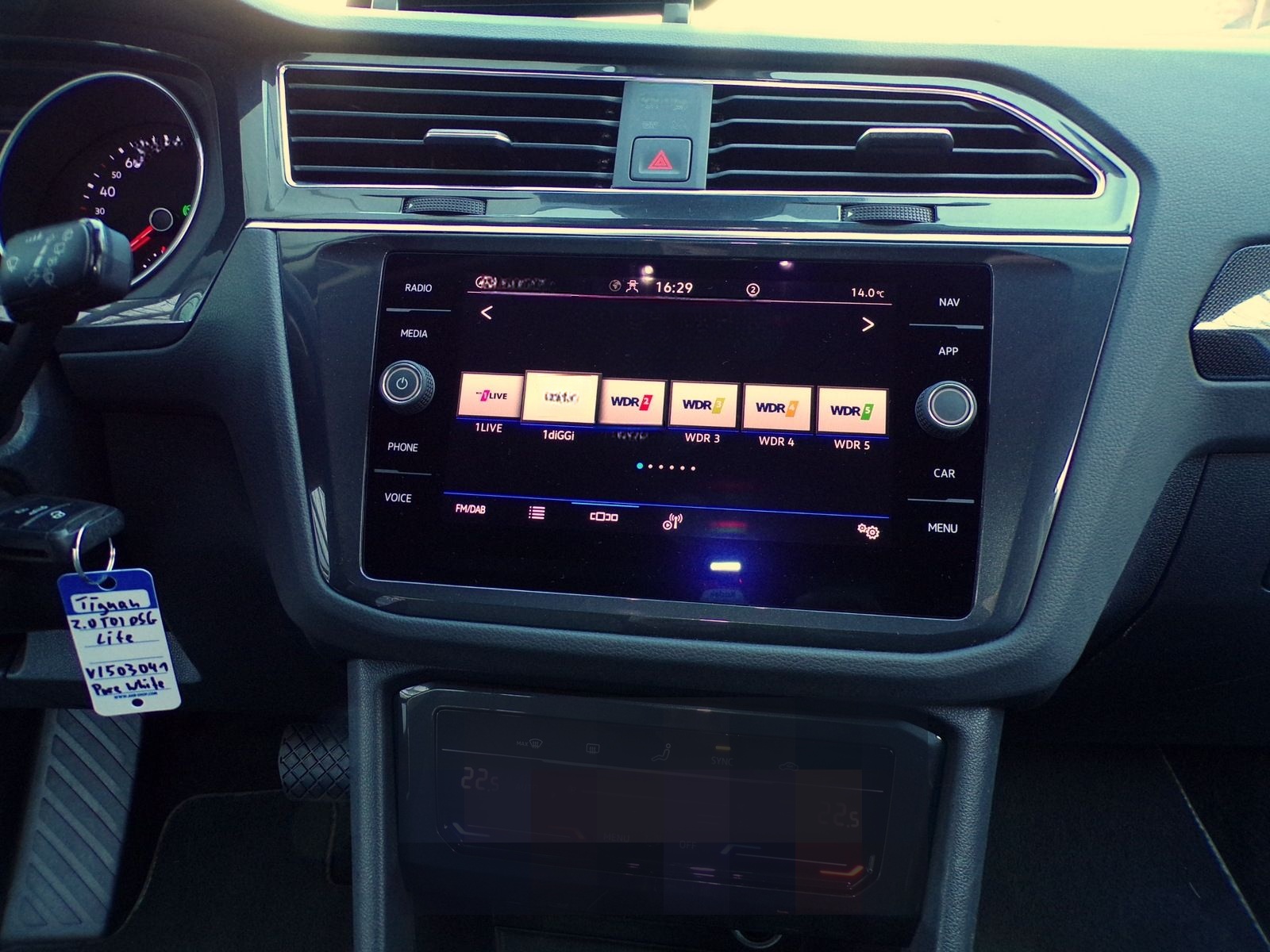 Volkswagen TIGUAN 2.0 TDI DSG LIFE / NAVI+LED'S+AHK+KAMERA foto 15