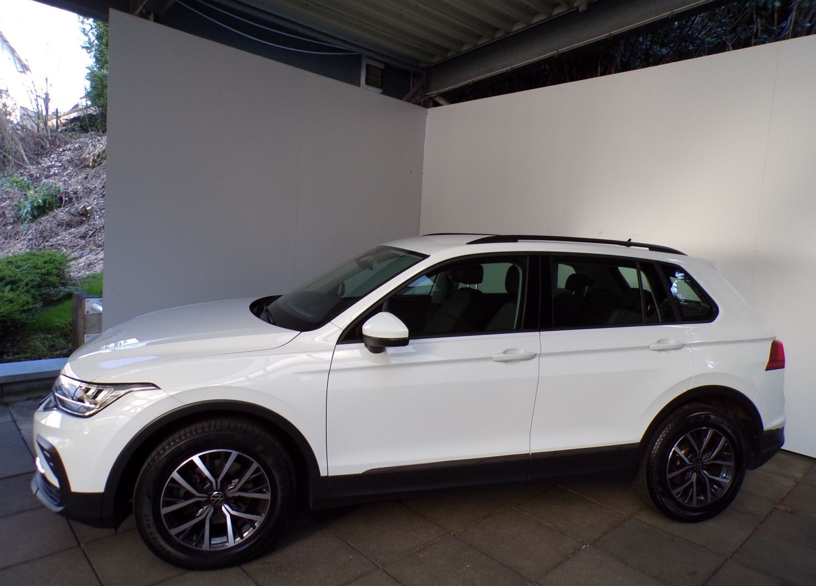 Volkswagen TIGUAN 2.0 TDI DSG LIFE / NAVI+LED'S+AHK+KAMERA foto 5
