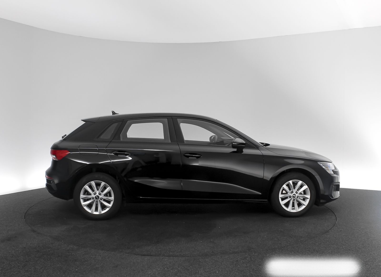 Audi A3 Sportback 35 TFSI Virtual/GRA foto 7