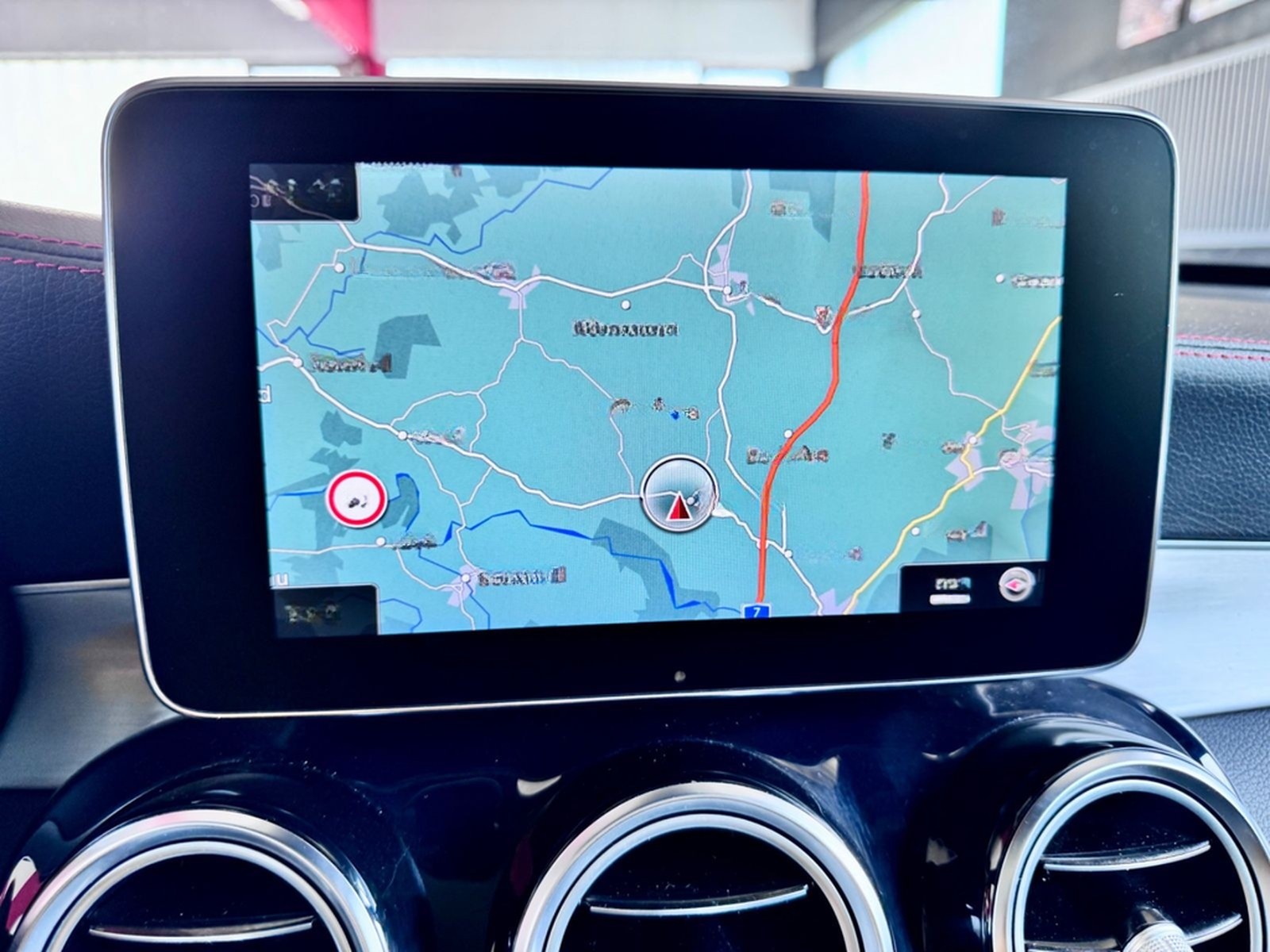 Mercedes-Benz GLC43 AMG Pano Burmester Airmatic LED KeylesGo19 foto 15