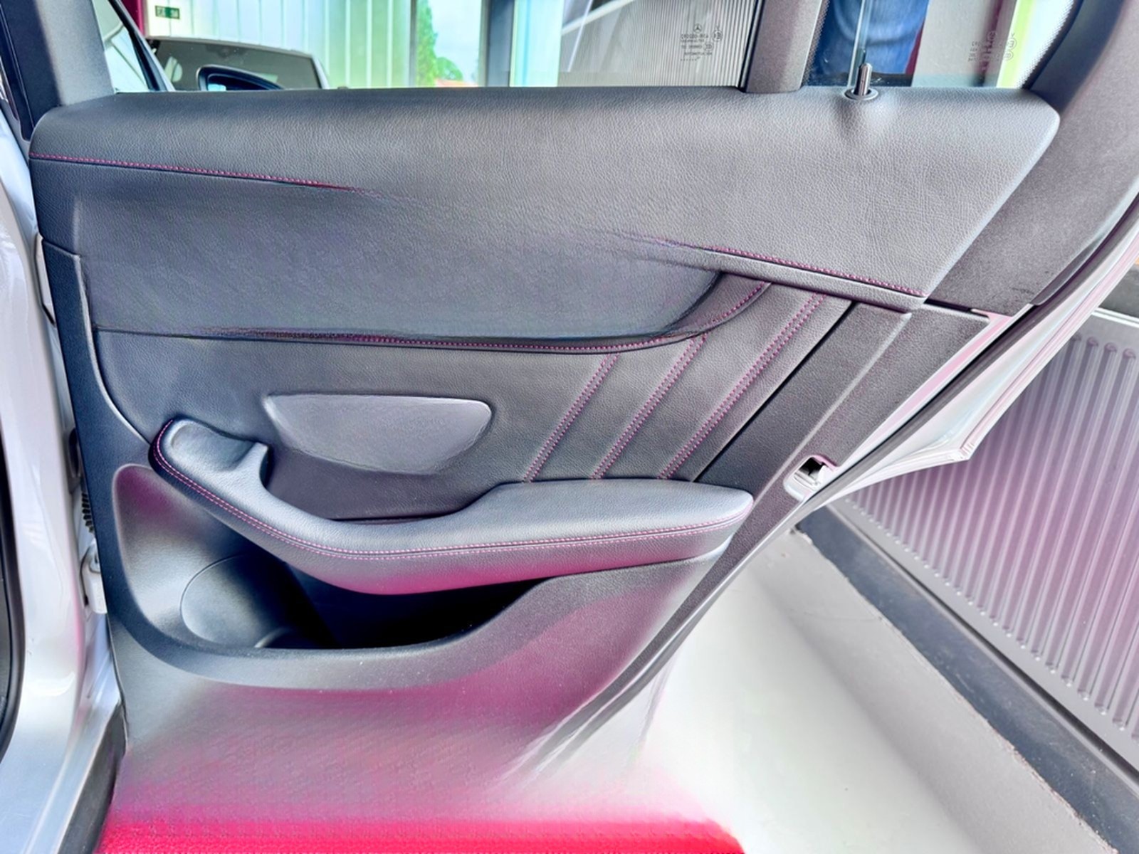 Mercedes-Benz GLC43 AMG Pano Burmester Airmatic LED KeylesGo19 foto 28