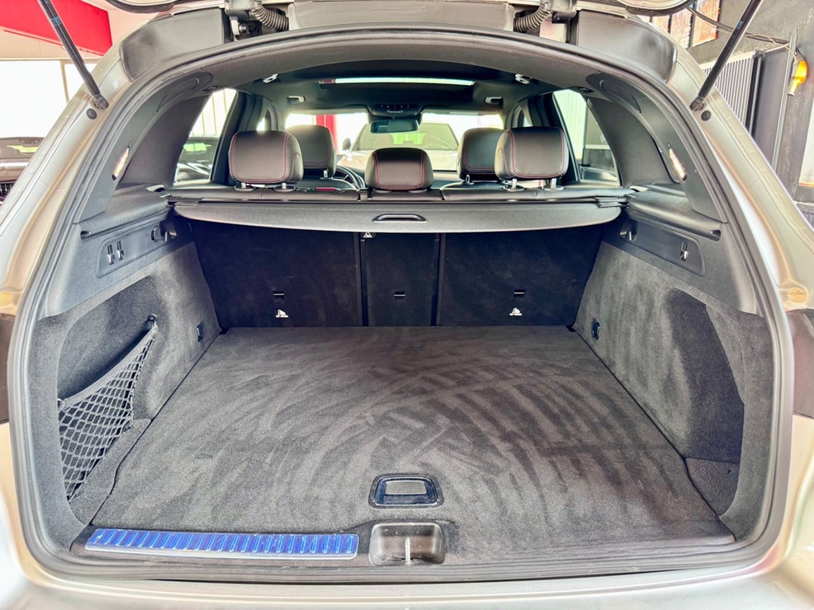 Mercedes-Benz GLC43 AMG Pano Burmester Airmatic LED KeylesGo19 foto 29