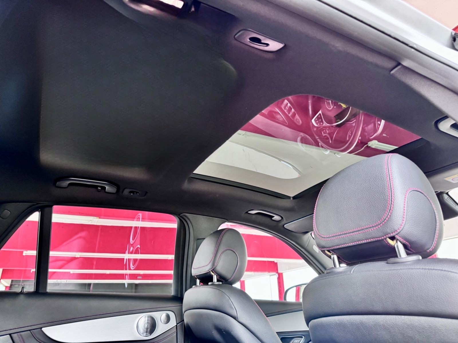 Mercedes-Benz GLC43 AMG Pano Burmester Airmatic LED KeylesGo19 foto 4
