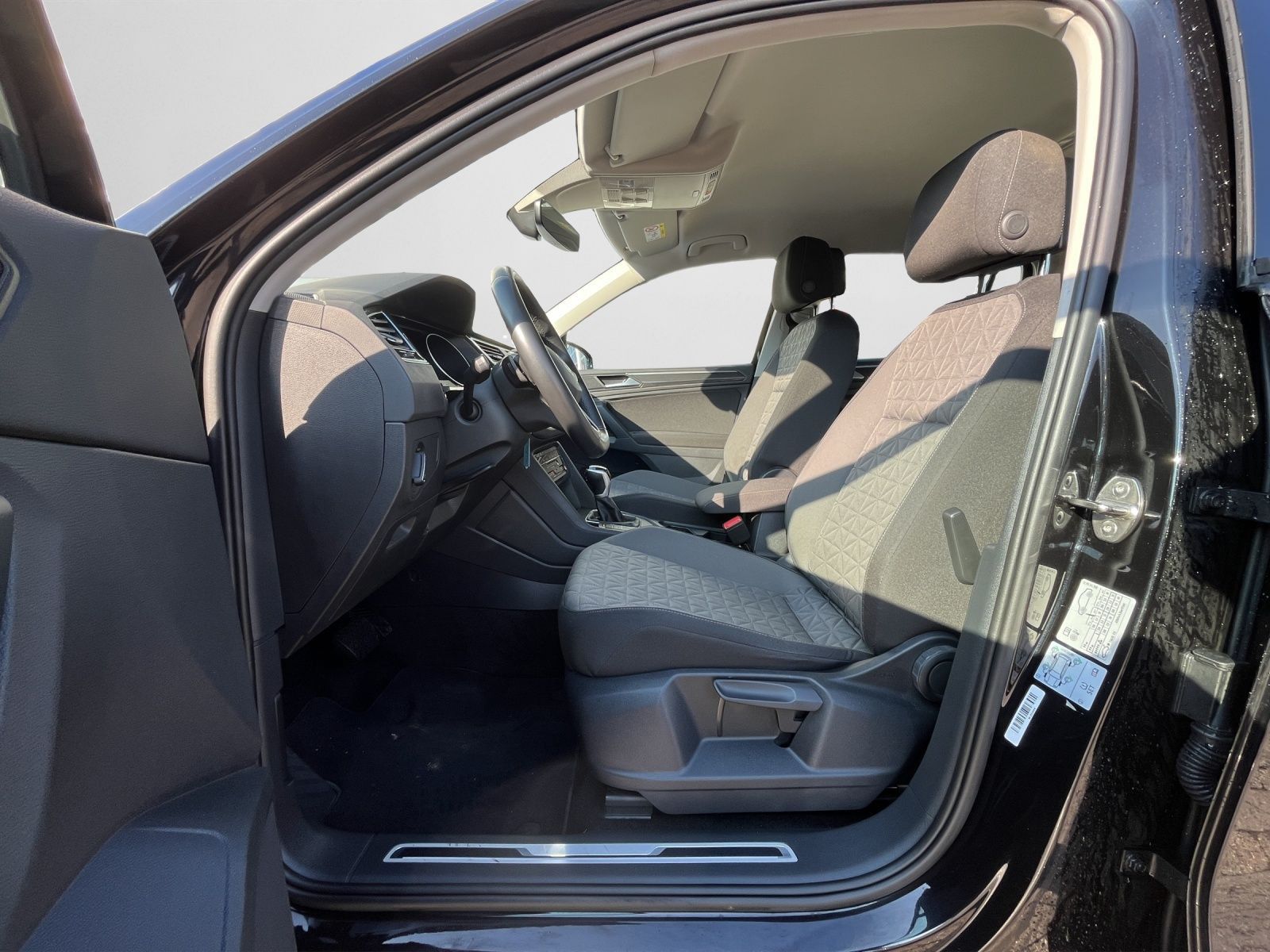 Volkswagen Tiguan Life 2.0 TDI KAMERA NAVI ACC AHK foto 12