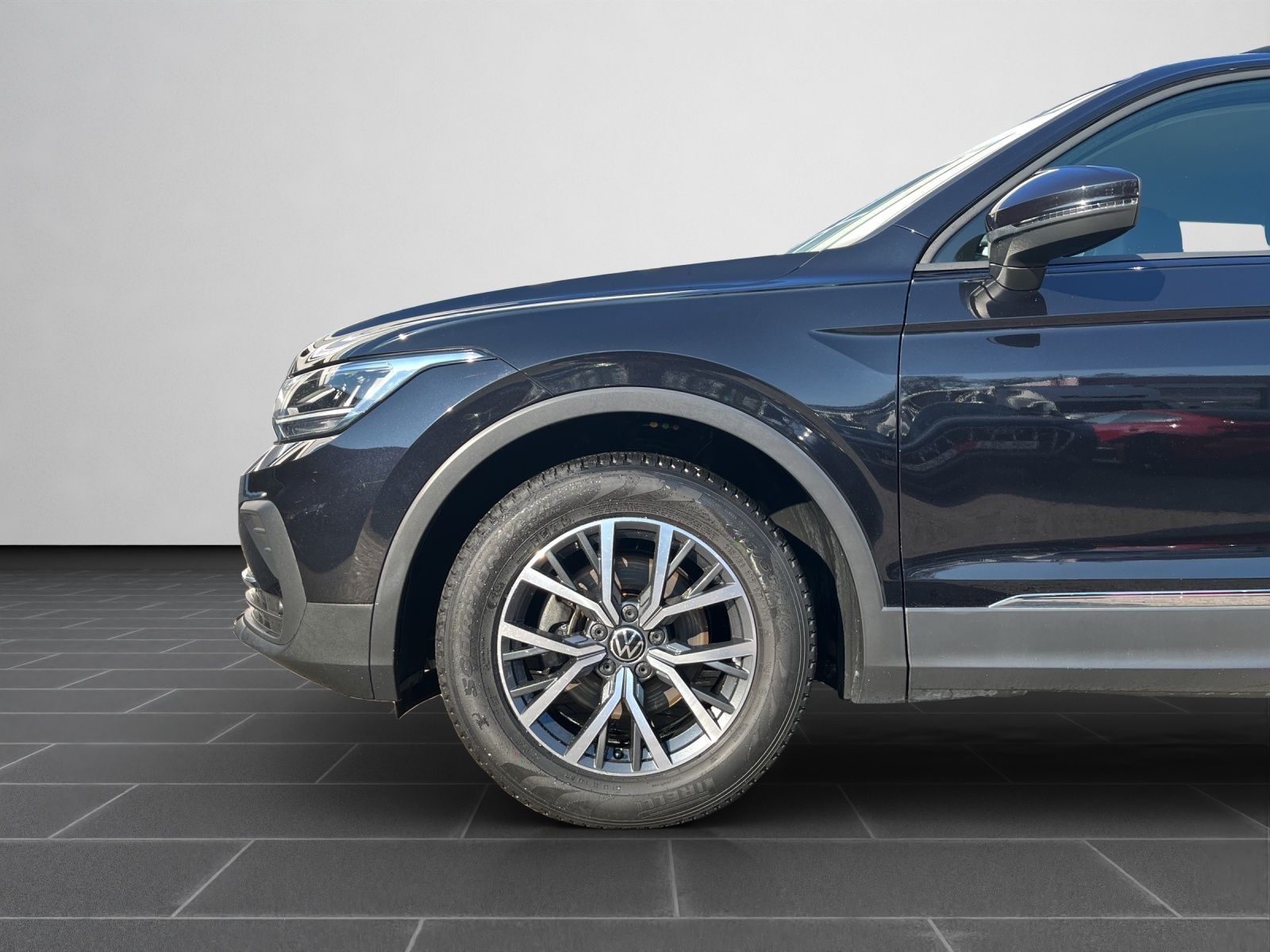 Volkswagen Tiguan Life 2.0 TDI KAMERA NAVI ACC AHK foto 8