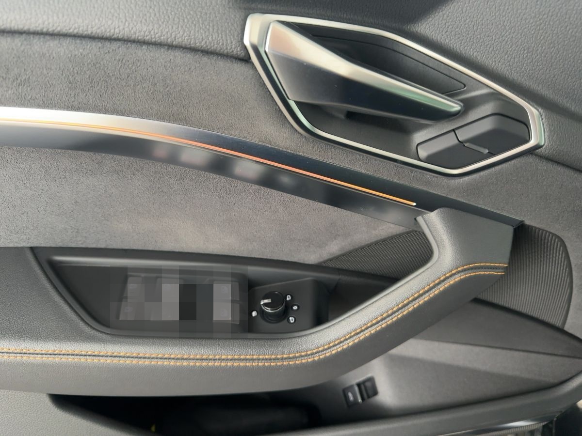 Audi e-tron 55 S line qua. 300kW AHK B&O Matrix Pano foto 15