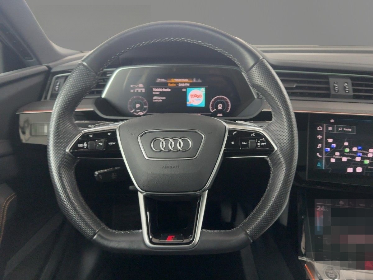 Audi e-tron 55 S line qua. 300kW AHK B&O Matrix Pano foto 10