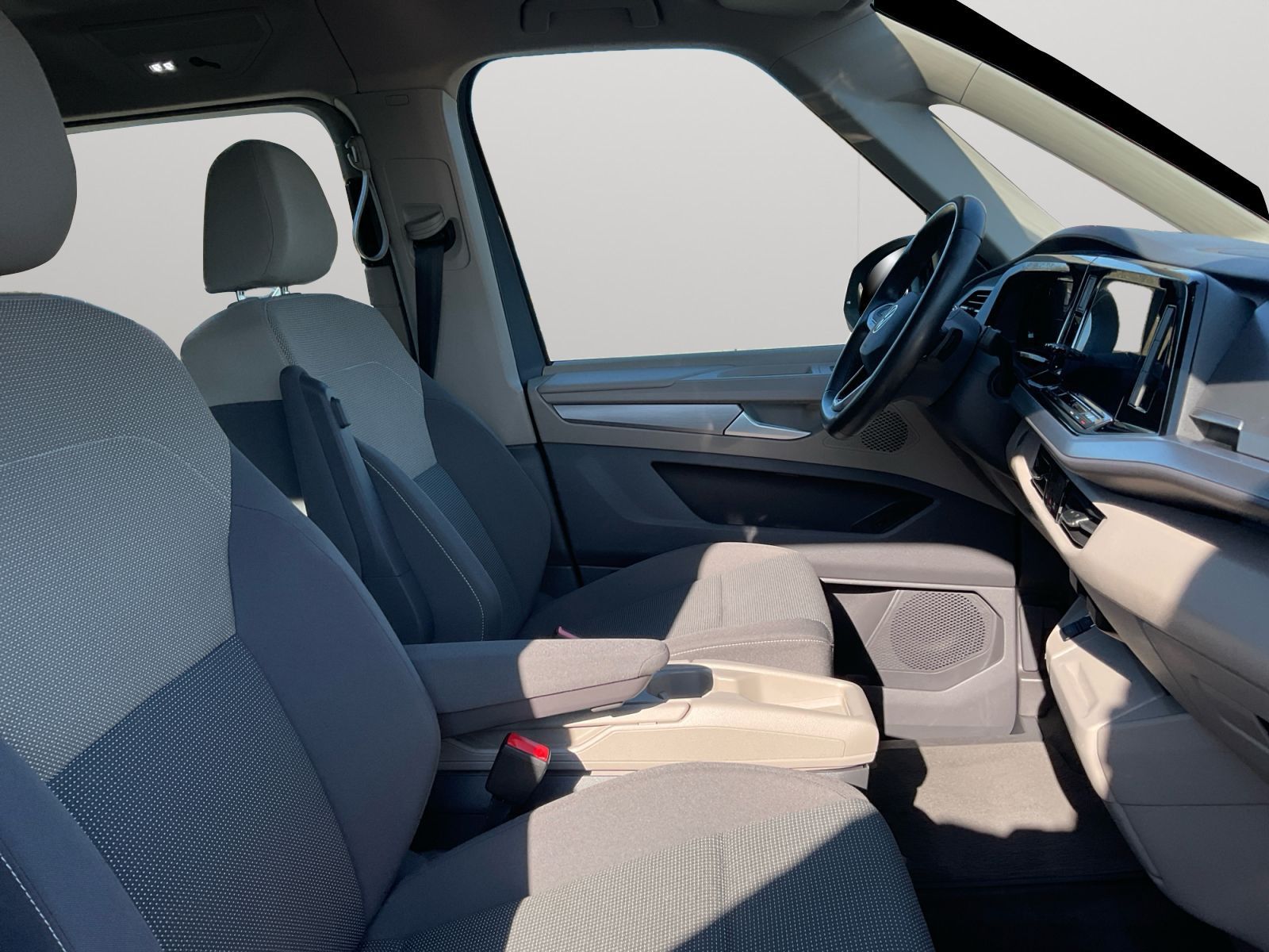 Volkswagen T7 Multivan 1.4 TSI eHybrid KÜ Life AHK/ACC/Rück foto 15