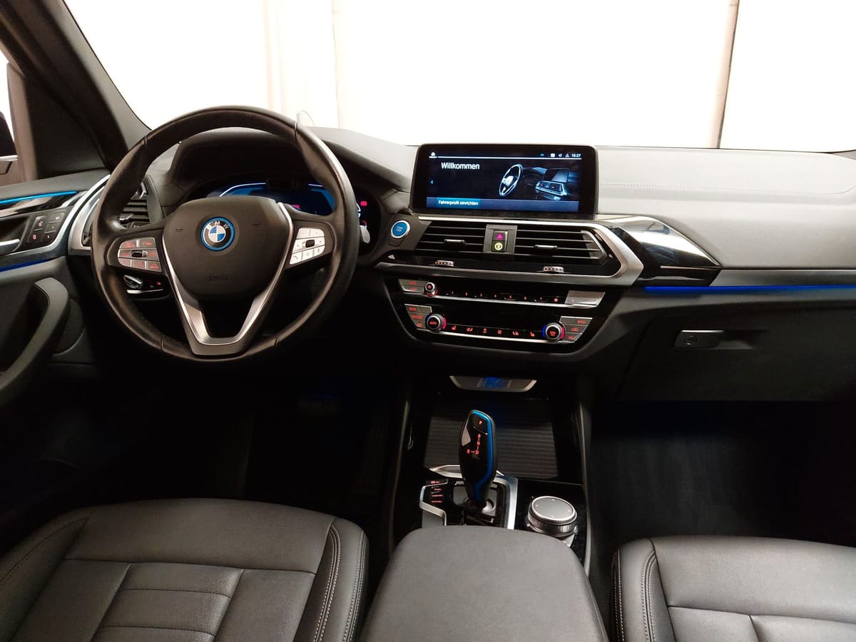 BMW Ix3 Inspiring Leder Navi LED Pano LC prof. foto 18