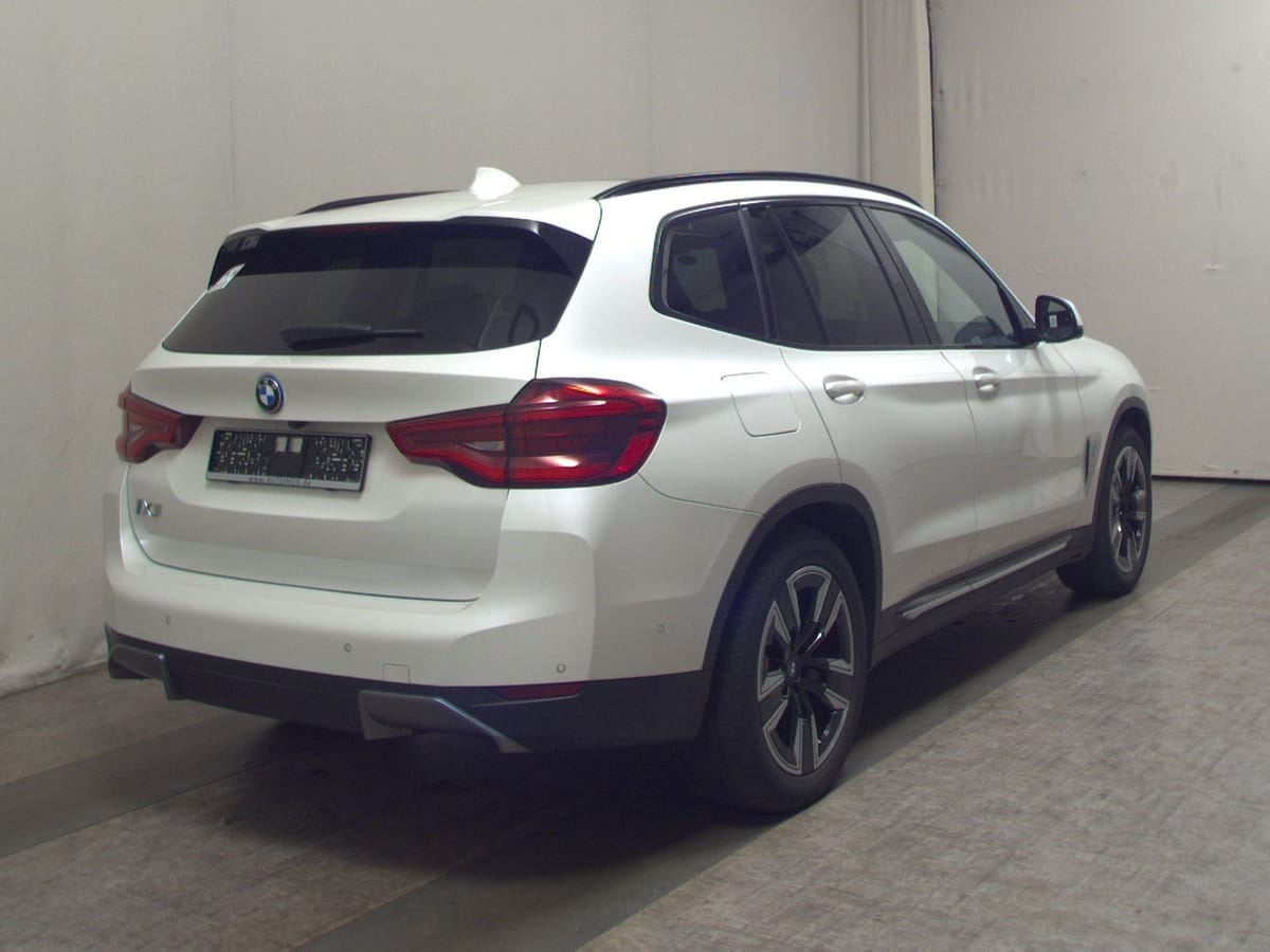 BMW Ix3 Inspiring Leder Navi LED Pano LC prof. foto 4