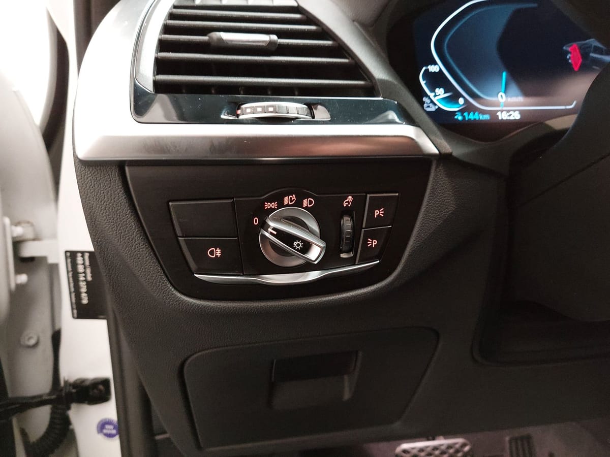 BMW Ix3 Inspiring Leder Navi LED Pano LC prof. foto 7