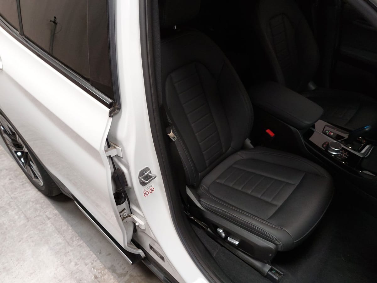 BMW Ix3 Inspiring Leder Navi LED Pano LC prof. foto 10