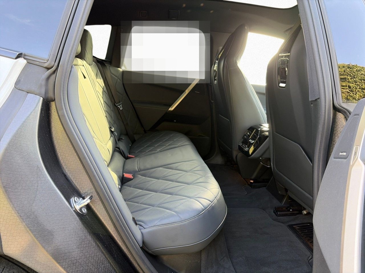 BMW iX xDrive40 Sport SoftCl Laser H/K PAPro SHZ AHK foto 13