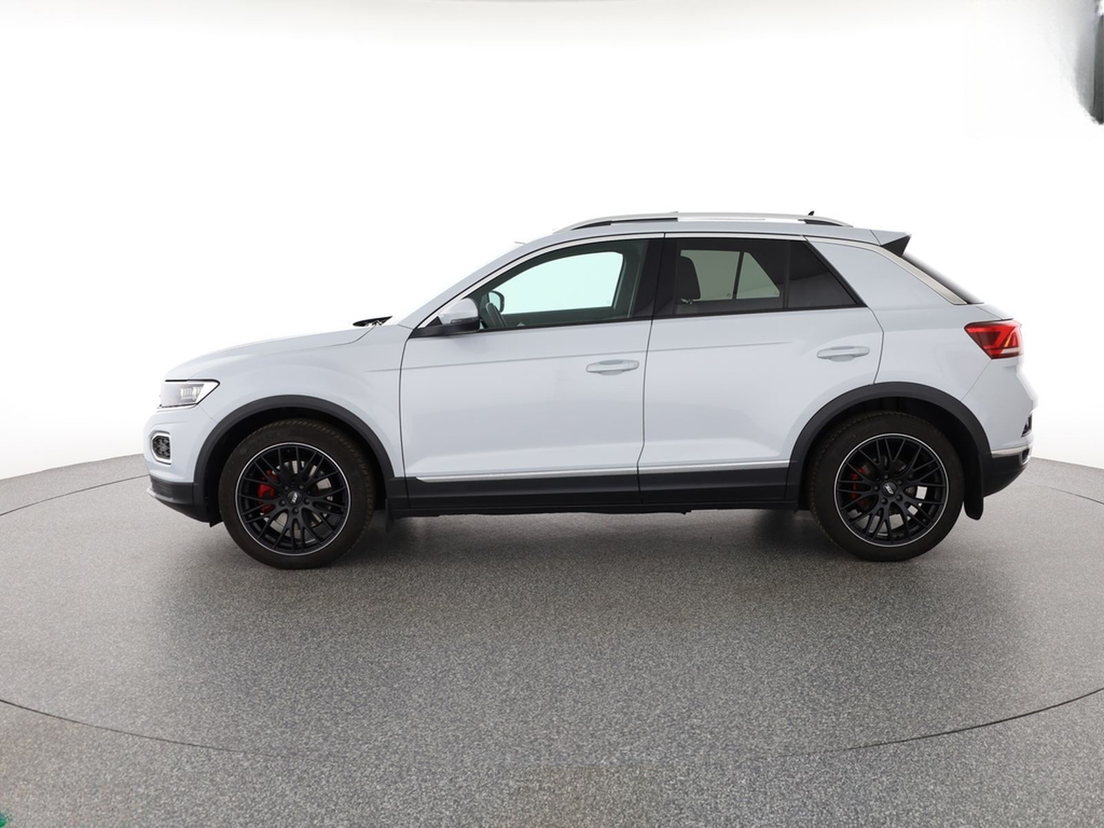 Volkswagen T-Roc 2.0 TSI 4M SPORT BEATS,PANO,KAMERA,KEYLESS foto 2