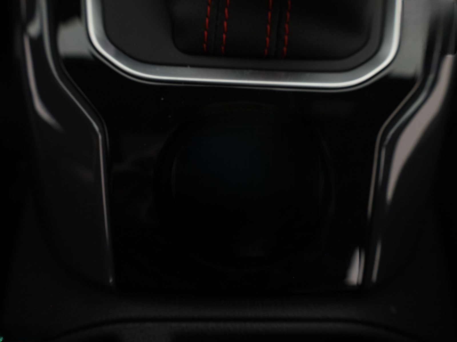Volkswagen T-Roc 2.0 TSI 4M SPORT BEATS,PANO,KAMERA,KEYLESS foto 26