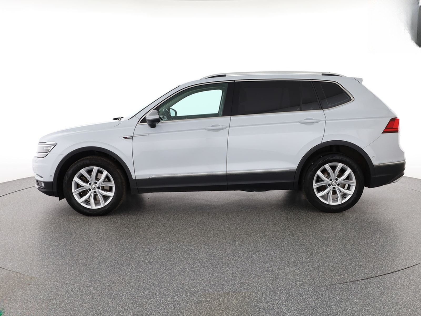 Volkswagen Tiguan Allspace 2.0 TSI 4M HIGHLINE STANDHZ,HUD foto 2