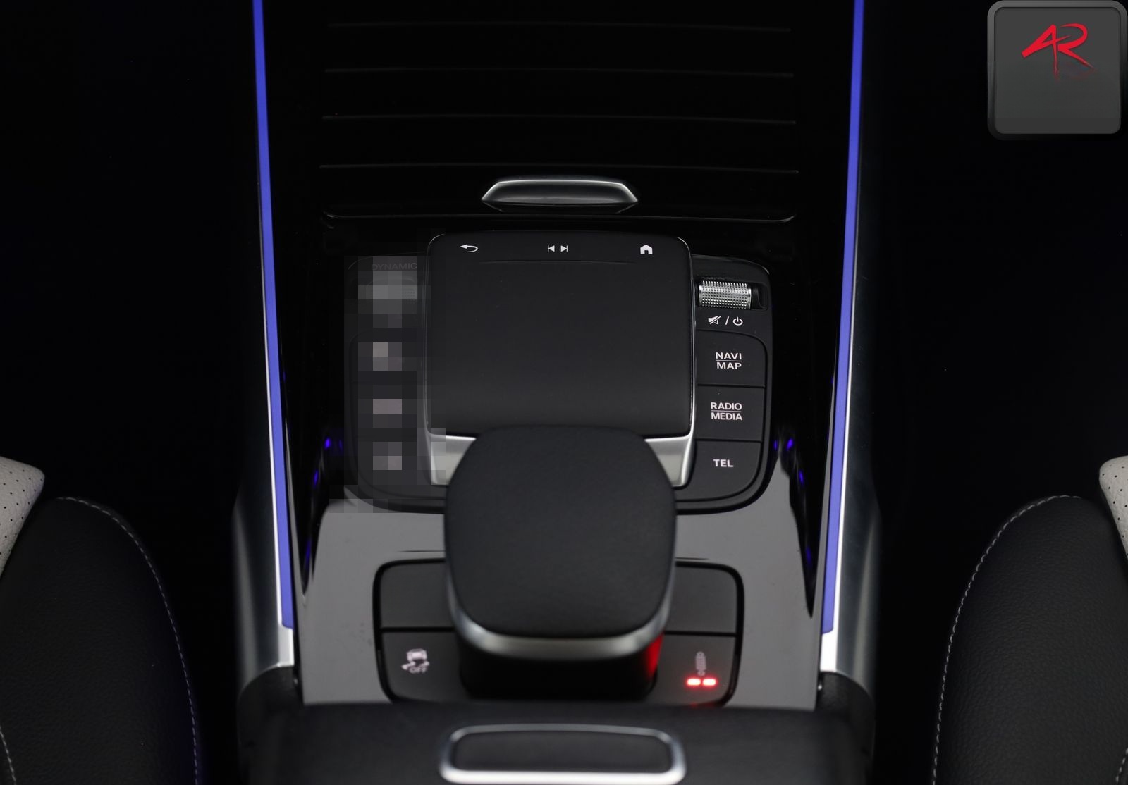 Mercedes-Benz GLB 35 AMG 4M BURMESTER,MULTIBEAM,HEADUP,KEYLESS foto 24