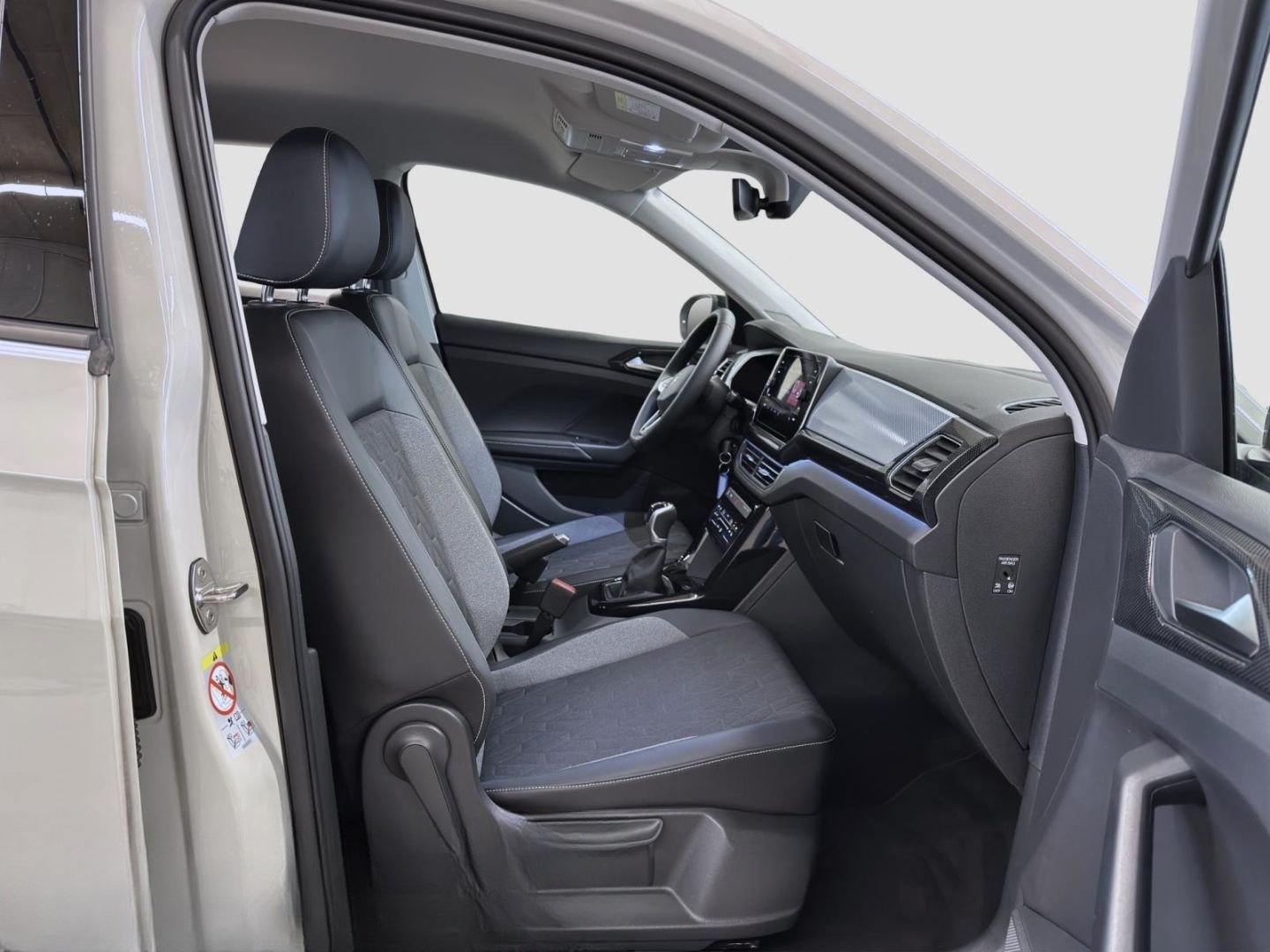 Volkswagen T-Cross 1.0 TSI Life NAVI KAMERA LED ACC foto 16