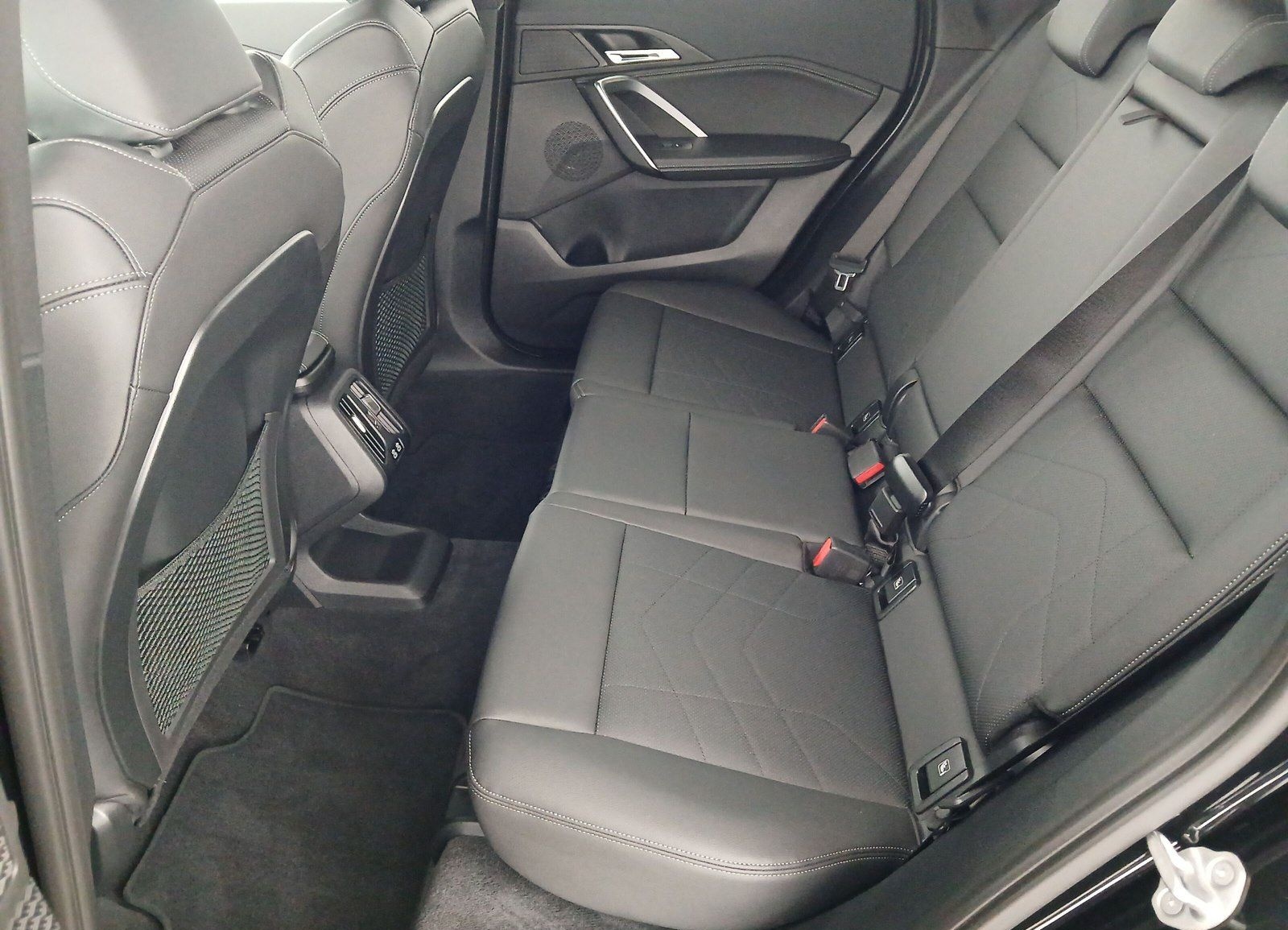 BMW X1 sDrive18i AHK Driv.Assist+ Kamera Sportsitze foto 11