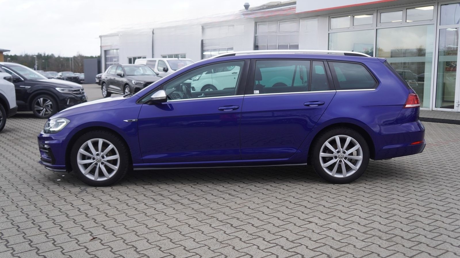 Volkswagen Golf VII Variant 1.5 TSI DSG R-Line LED Navi ACC foto 9