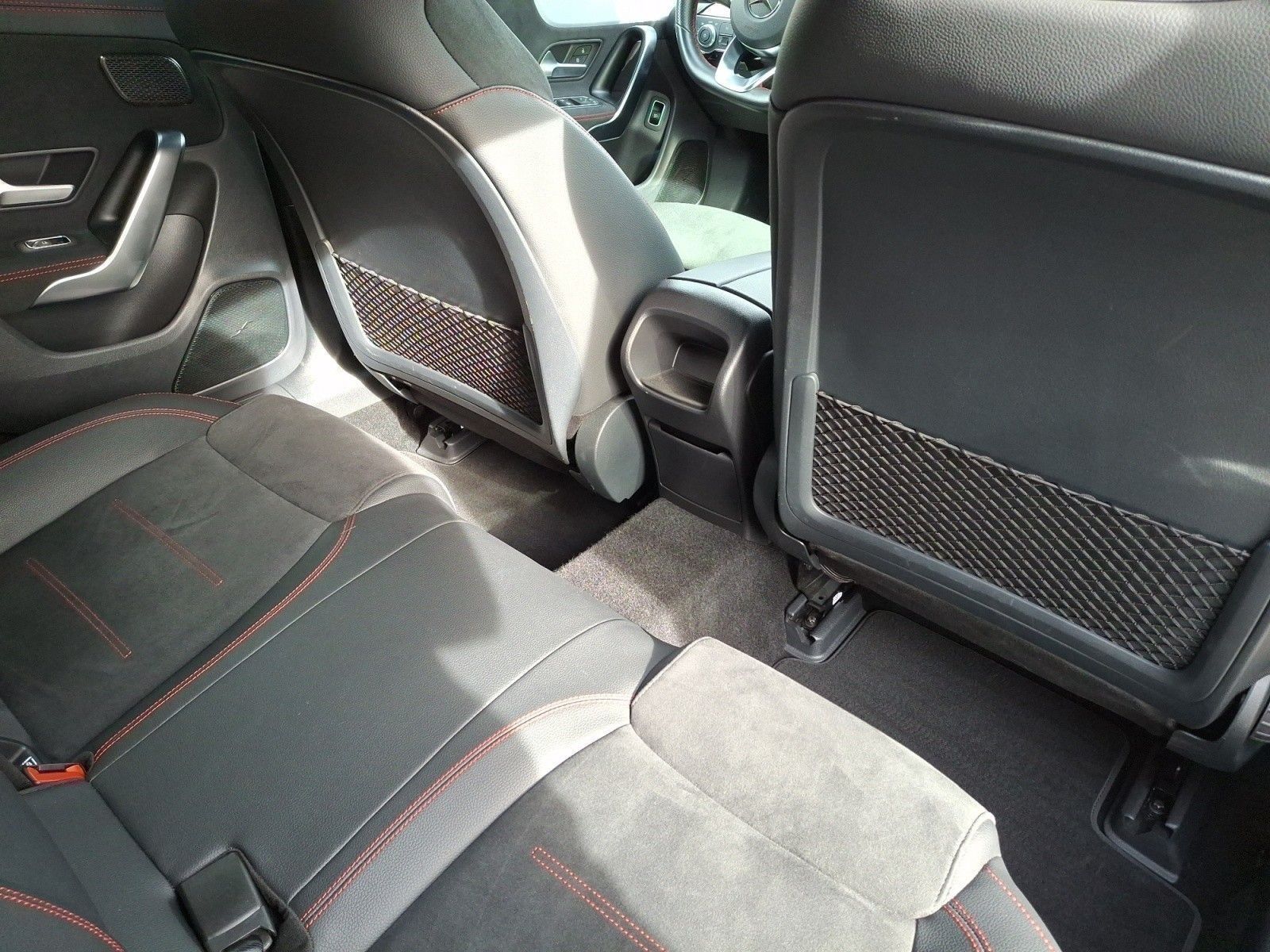 Mercedes-Benz CLA 250 4Matic Shooting Brake 7G-DCT AMG Line foto 14
