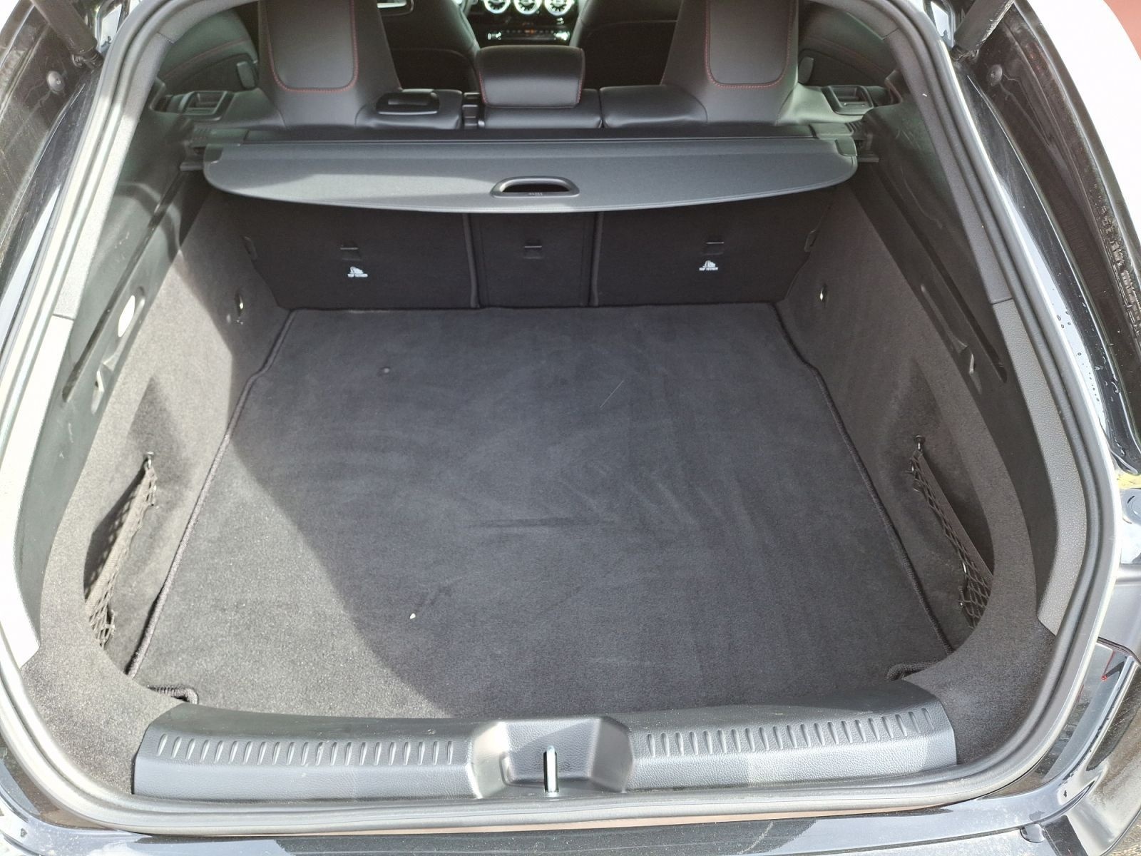 Mercedes-Benz CLA 250 4Matic Shooting Brake 7G-DCT AMG Line foto 16