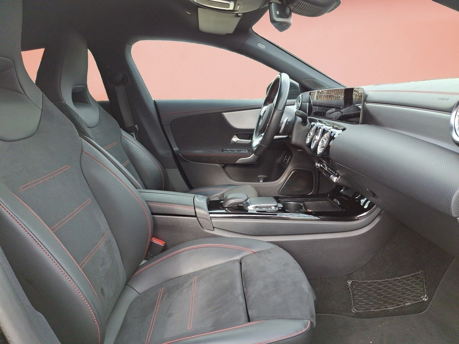 Mercedes-Benz CLA 250 4Matic Shooting Brake 7G-DCT AMG Line foto 8