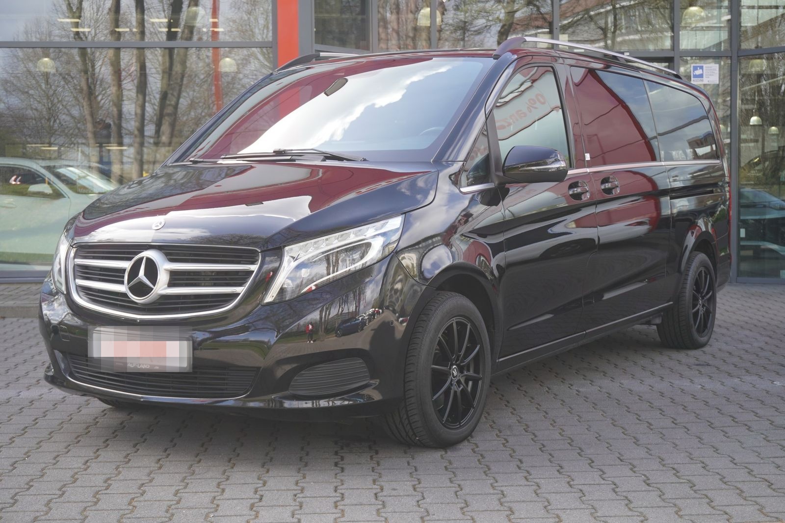 Mercedes-Benz V250 d Advantgarde extralang LED 8-Sitzer AHK foto 2