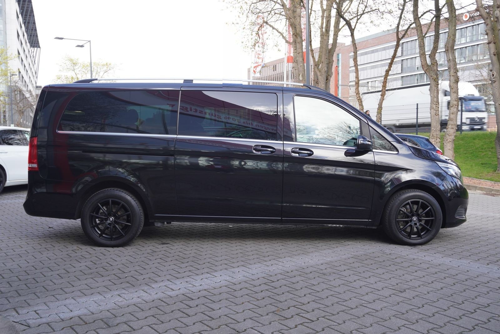Mercedes-Benz V250 d Advantgarde extralang LED 8-Sitzer AHK foto 5