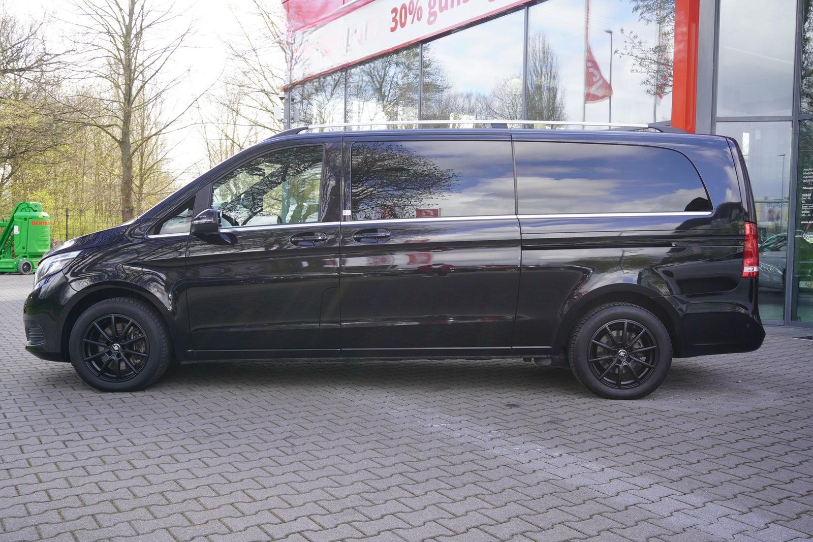 Mercedes-Benz V250 d Advantgarde extralang LED 8-Sitzer AHK foto 9