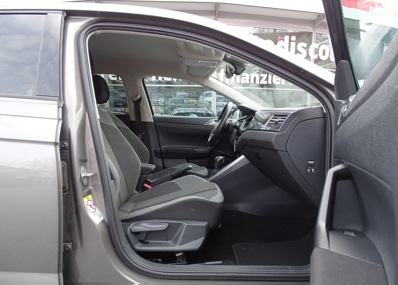 Volkswagen Polo 1.0 TSI Highline DSG LED Navi Sitzheizung foto 28