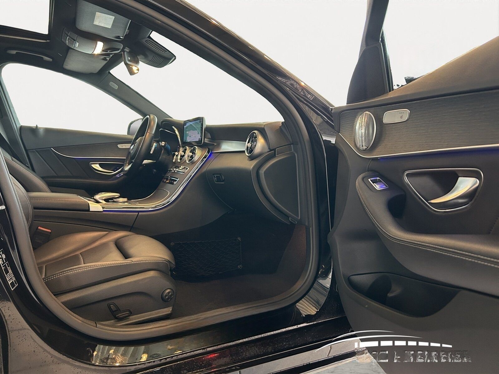 Mercedes-Benz C 200 AMG Line 4Matic Navi/SHD/LEDAutom./Klima foto 16