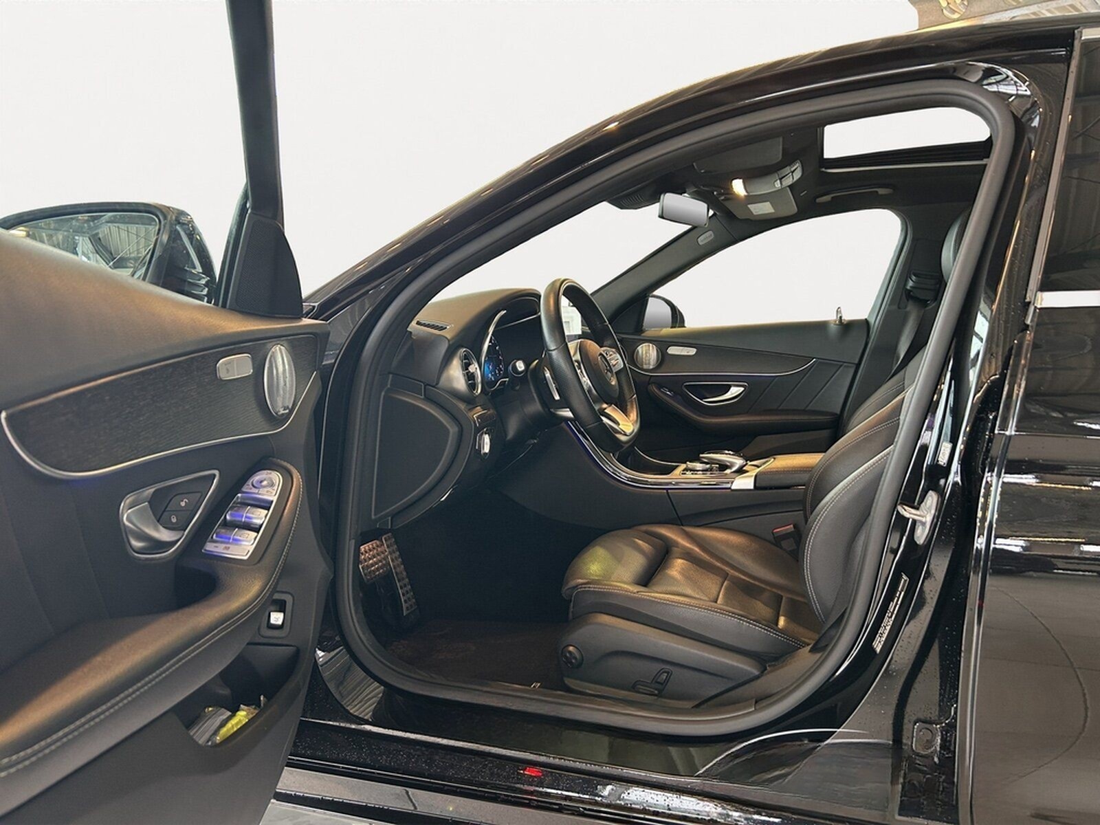 Mercedes-Benz C 200 AMG Line 4Matic Navi/SHD/LEDAutom./Klima foto 8