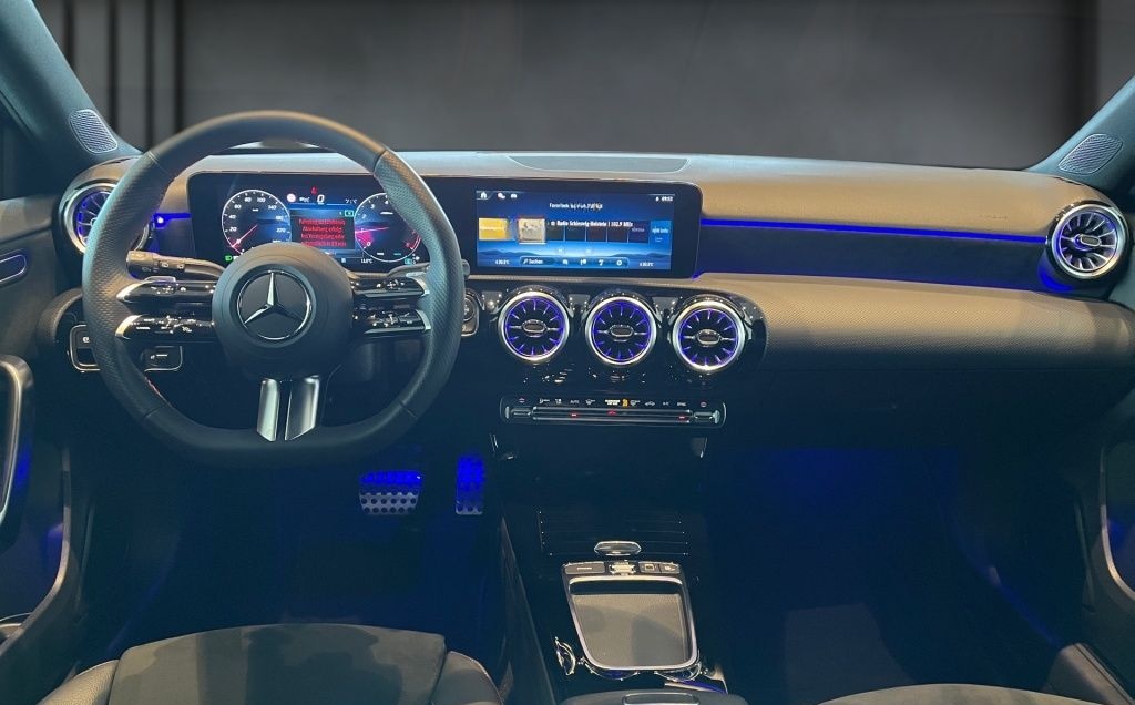Mercedes-Benz A 200 AMG+Night+Navi+Distronic+MBUX+Ambiente+ foto 11