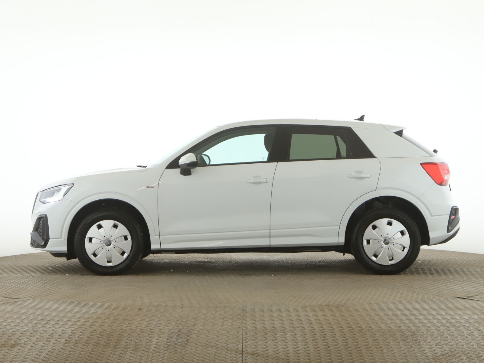 Audi Q2 40 TFSI quattro S line Pano+AHK+SONOS+MMI-Plu foto 5