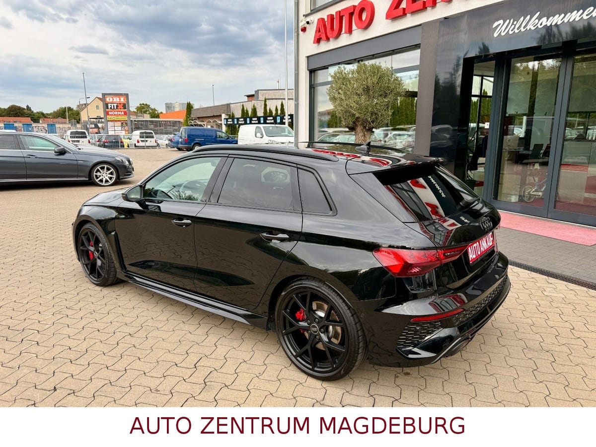 Audi RS 3 Sportback 2.5 TFSI quattro NAV LED B&O foto 10