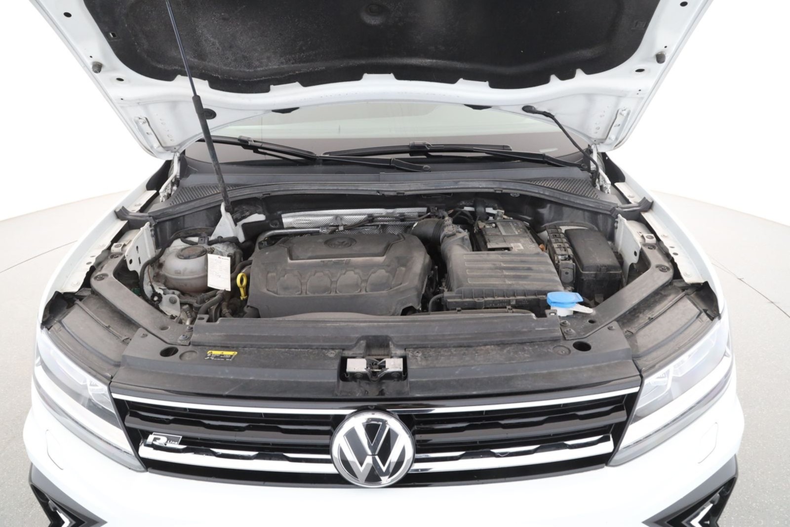 Volkswagen Tiguan 2.0 TSI DSG 4MOTION IQ.DRIVE | PANO | foto 12