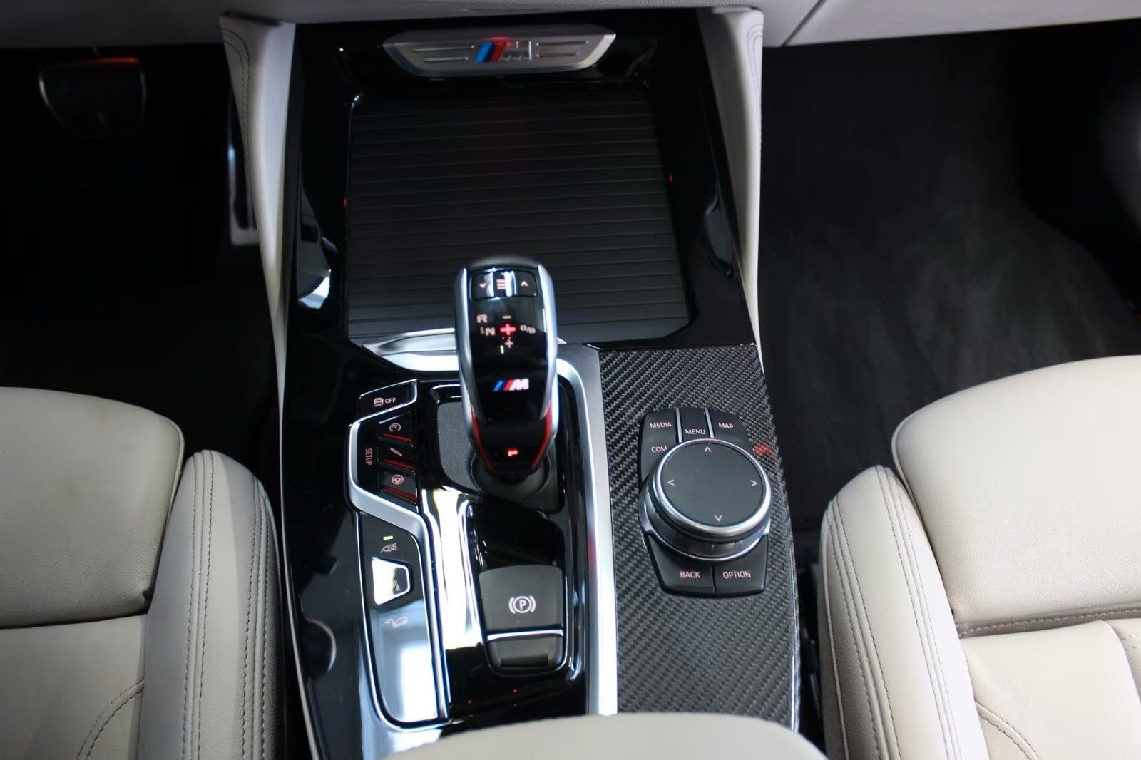 BMW X4 M Panorama*HUD*DrivingA+*ParkA*KEYL*NaviProf* foto 18