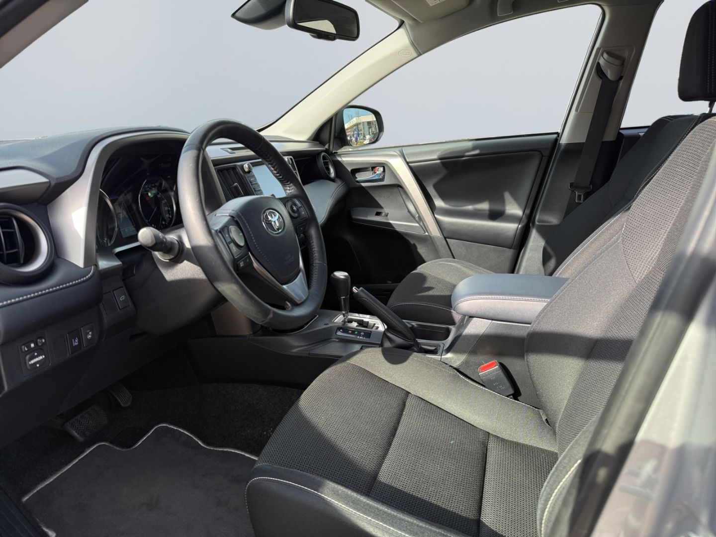 Toyota RAV 4 2.5 4x2 Hybrid Team D *LED*ACC*el Heck*PDC foto 9