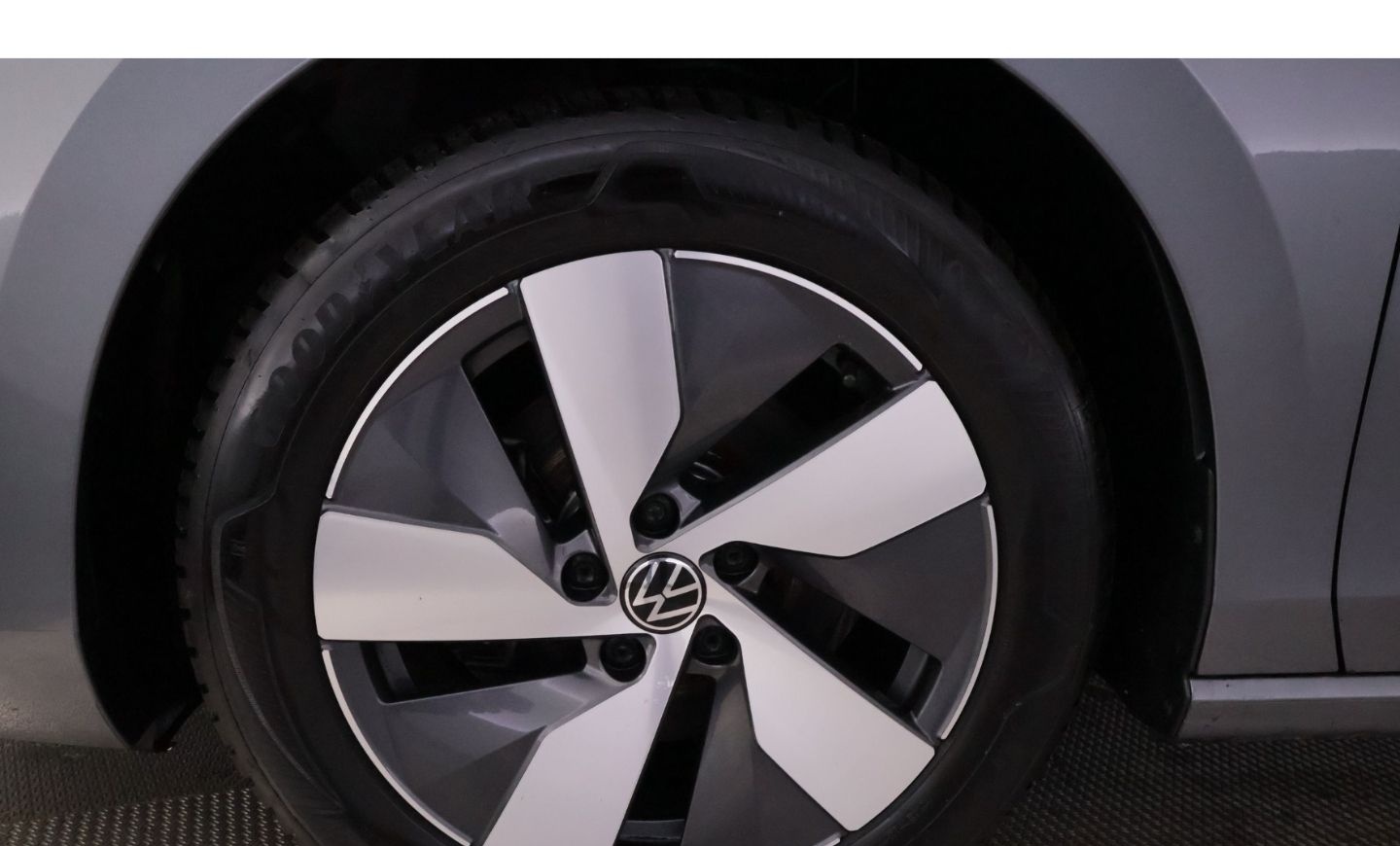 Volkswagen Passat Variant 1.5 eTSI DSG+LED+NAVI+TEMPO+PDC foto 14