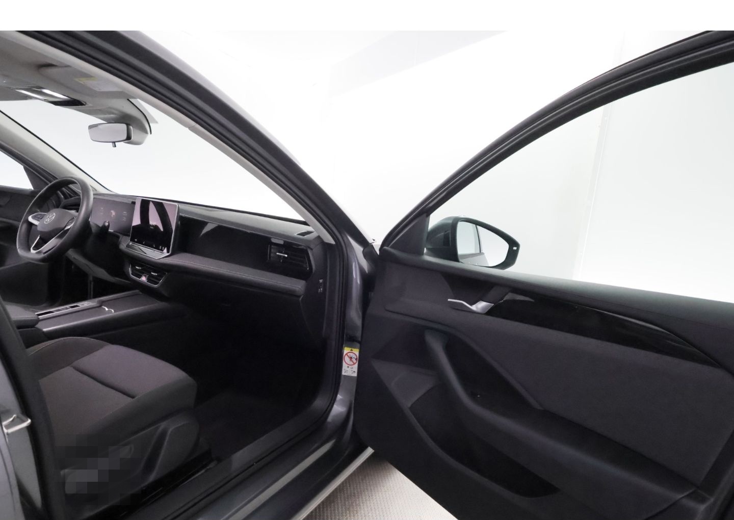Volkswagen Passat Variant 1.5 eTSI DSG+LED+NAVI+TEMPO+PDC foto 21