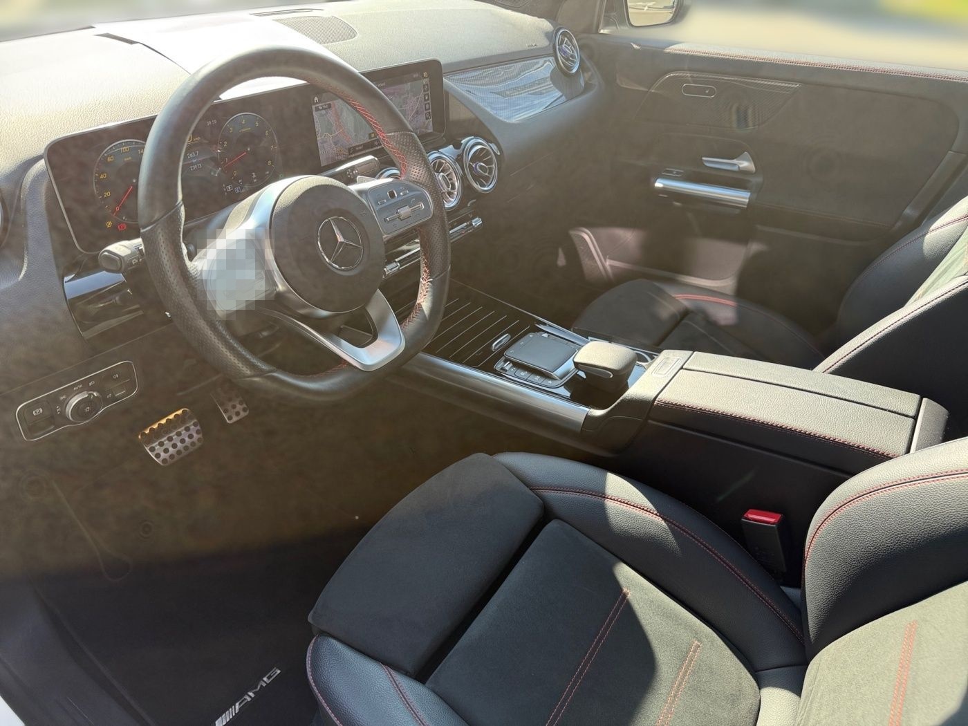 Mercedes-Benz GLA 250 4M AMG+NIGHT+AHK+PANO+AMBI+LED+FLA+WIDE+ foto 5