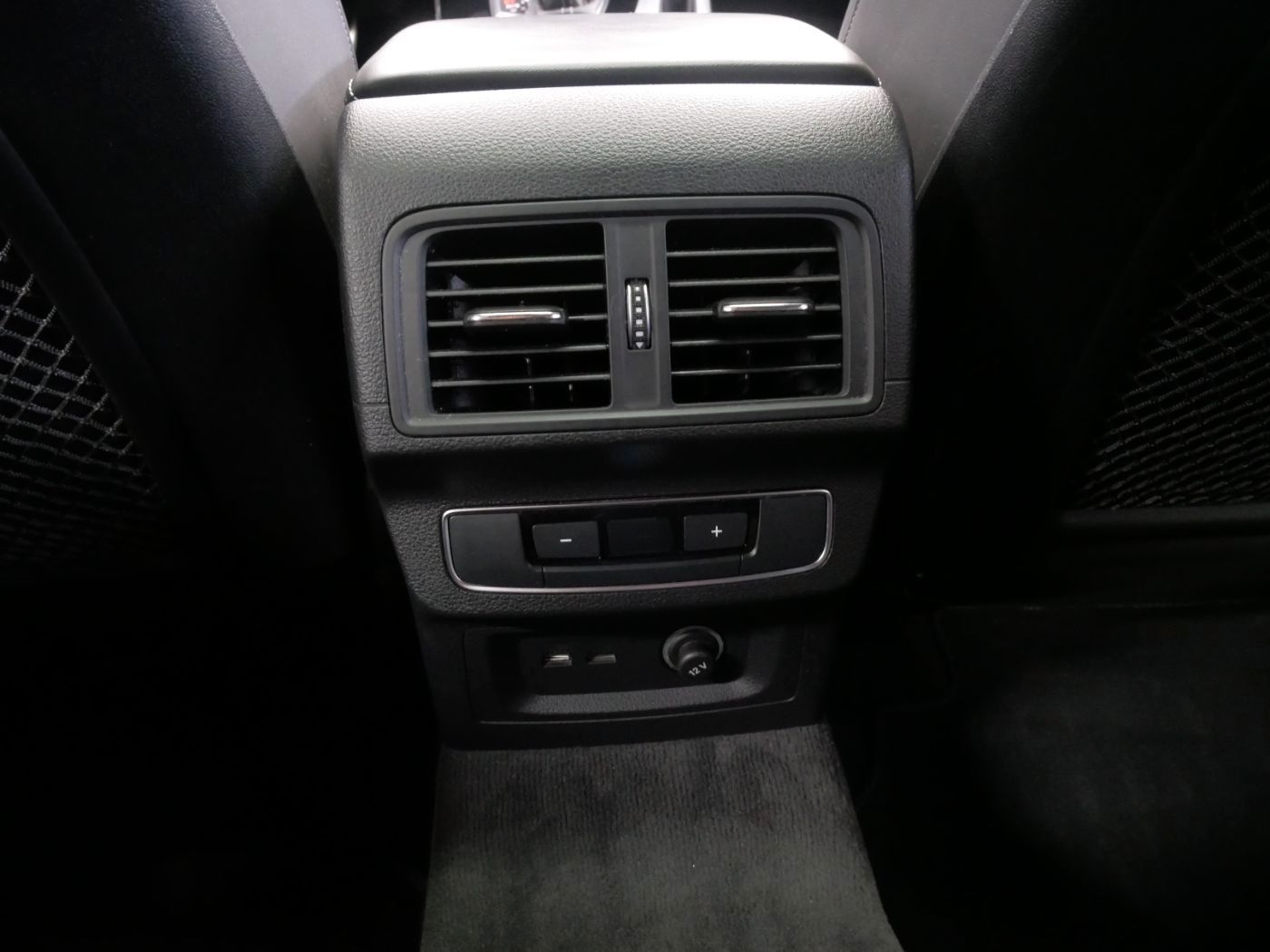Audi Q5 40 TDI quattro S tro. advanced LED AHK PANO foto 14