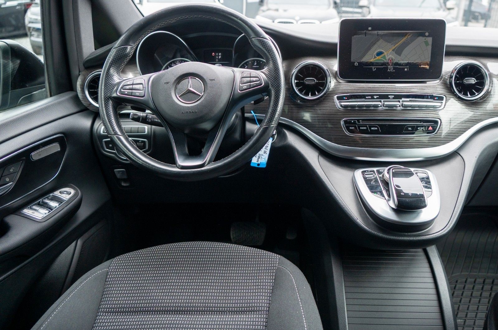 Mercedes-Benz V300d 4MATIC"EDITION"STANDH.|LED|KAM|AHK|SPUR| foto 13