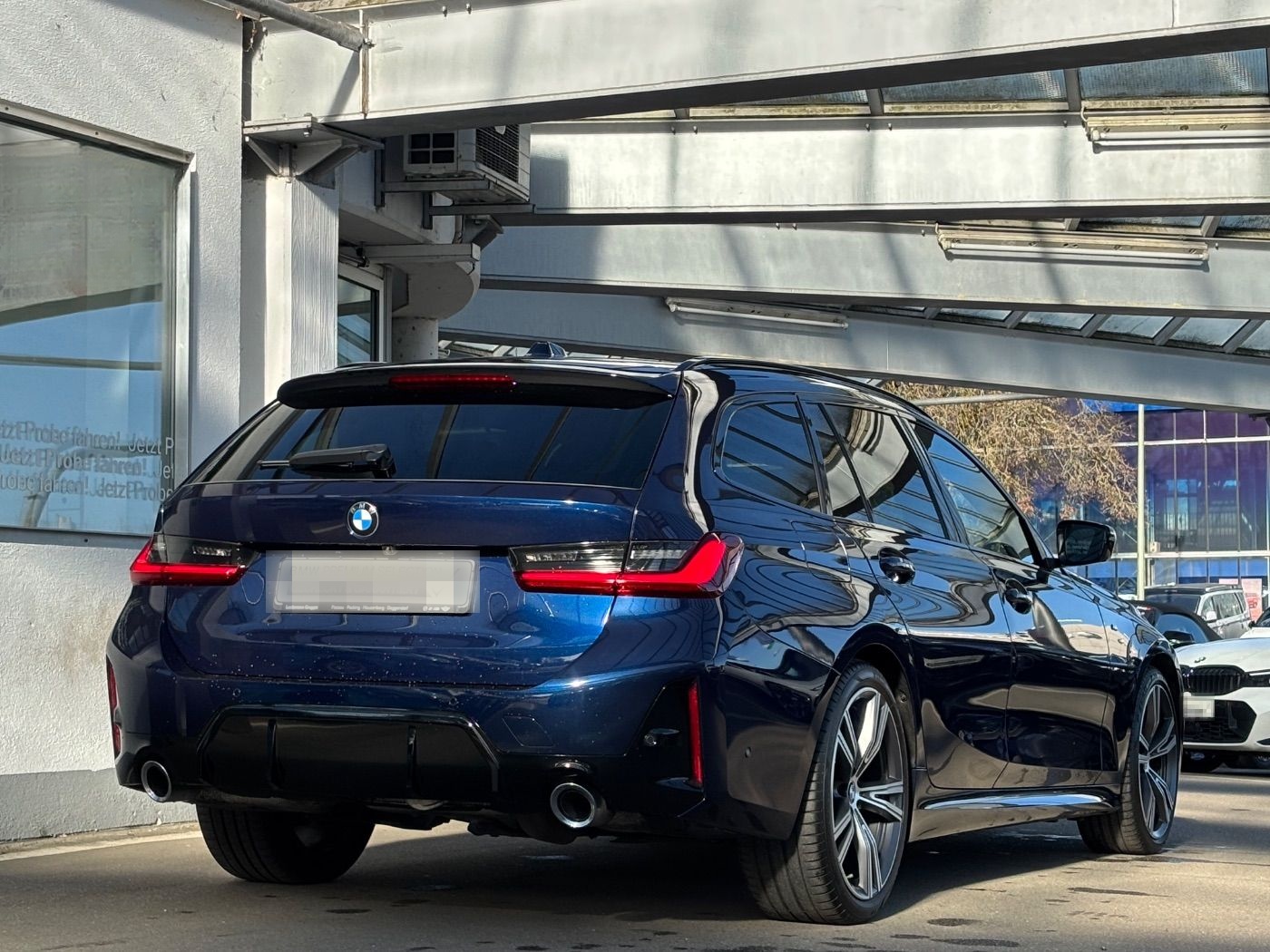 BMW 320d xD. Tour M-Sport 19-Zoll/AHK GARANTIE-08/29 foto 4